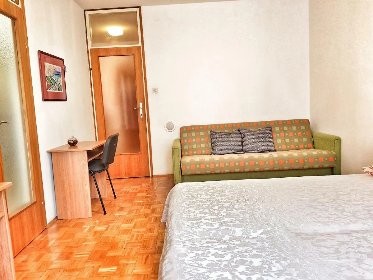 Apartment Nena Novi Vinodolski 0*,  Croatia