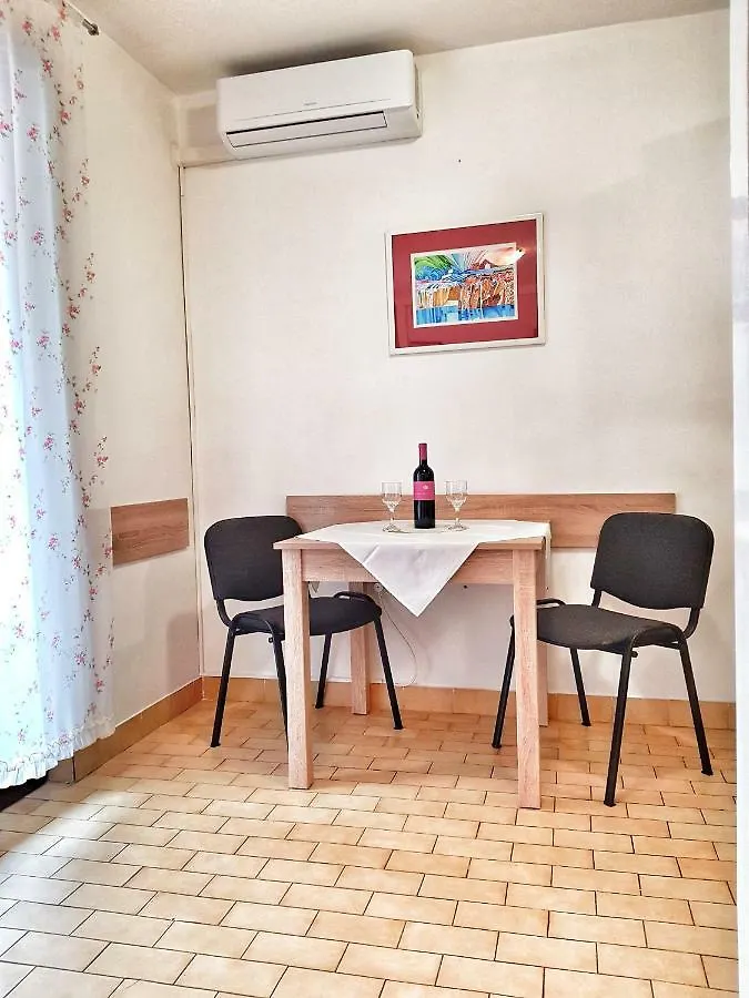 Apartment Nena Novi Vinodolski